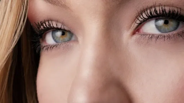 Maybelline Falsies Mascara Review: Blackest Black image 7