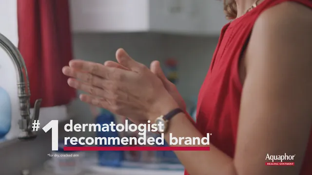 Aquaphor Lip Repair Ointment Review: Dry Lip Balm image 7