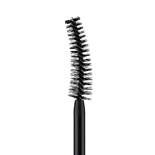 essence Lash Princess Sculpted Volume Mascara Review image 3