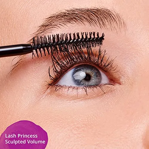 essence Lash Princess Sculpted Volume Mascara Review image 6