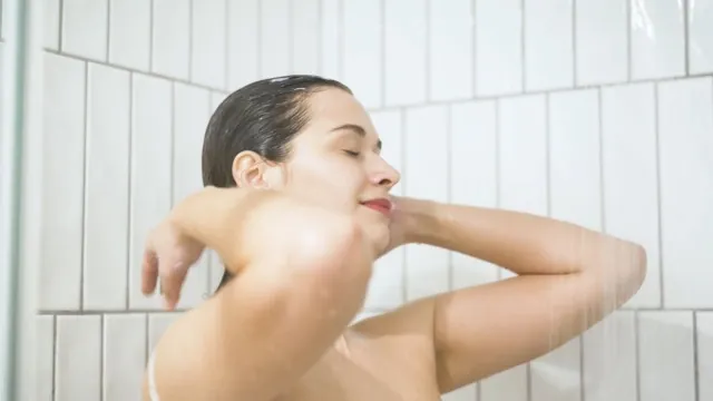 Luseta Biotin and Collagen Shampoo Review image 7