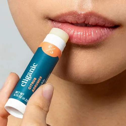 Cliganic Organic Lip Balm Set Review: Natural Lip Balm image 2