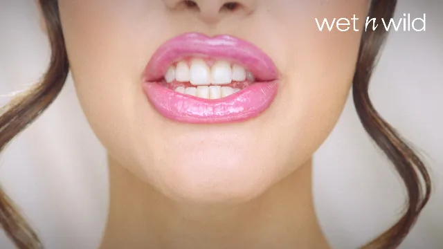wet n wild MegaSlicks Lip Gloss Review: Nude Mood image 7