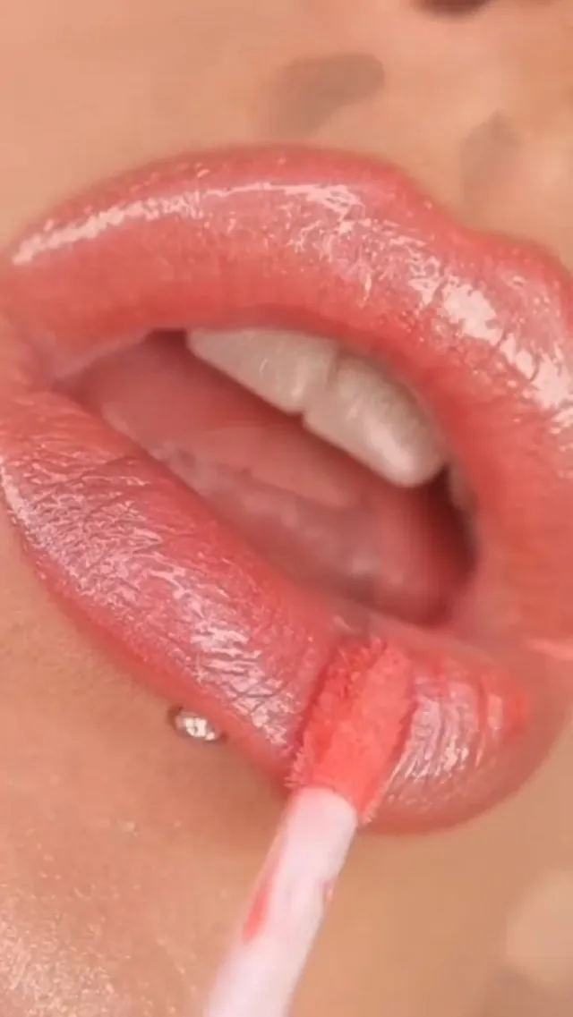 wet n wild MegaSlicks Lip Gloss Cherish Review image 7